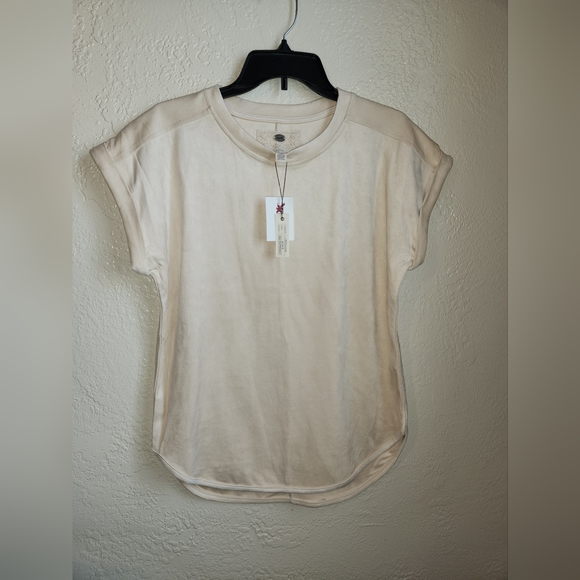 Light yellow blouse - Picture 4 of 10